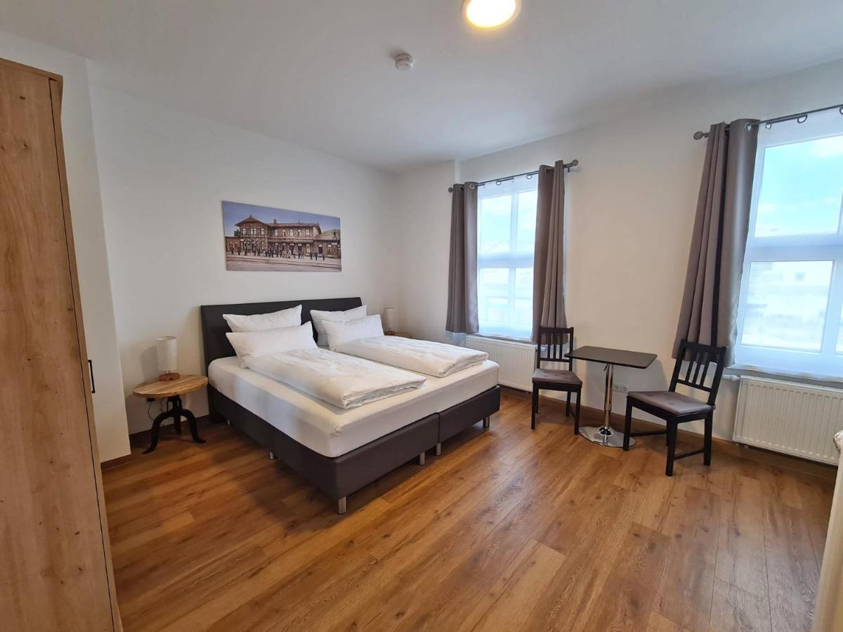 Hotel Gleis 3Viertel Ена Экстерьер фото